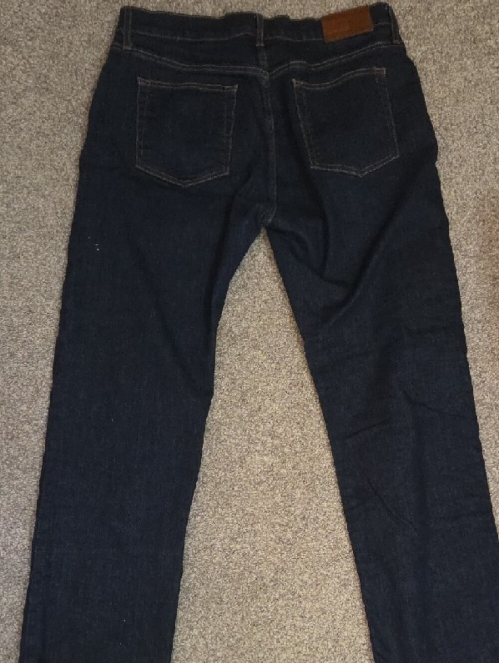 Tommy Hilfiger 33x32 Dark Blue Denim Jeans - NWOT - Picture 8 of 10